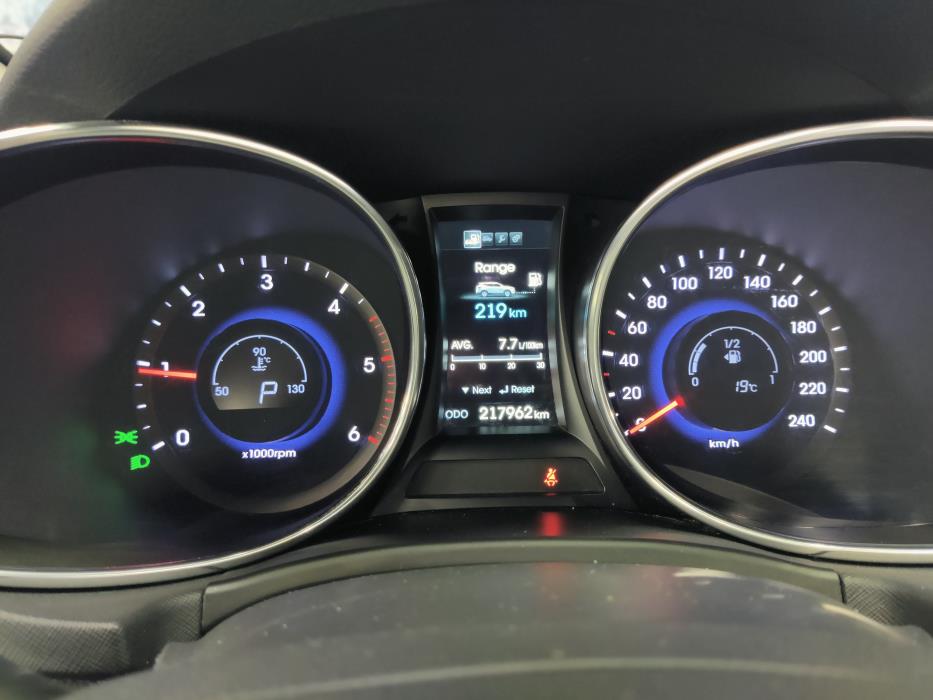 HYUNDAI Santa Fe 2016