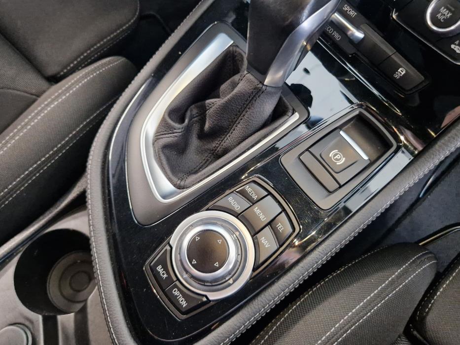 BMW 220 2016