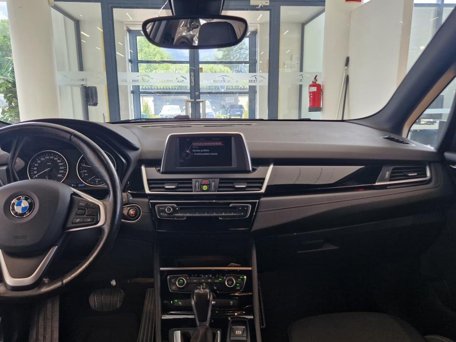 BMW 220 2016
