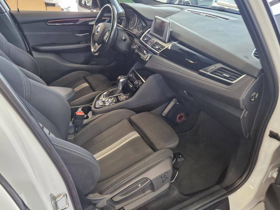 BMW 220 2016