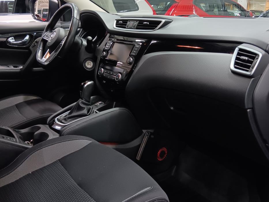 NISSAN Qashqai 2019