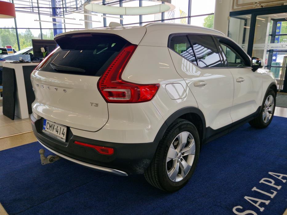 VOLVO XC40 2020