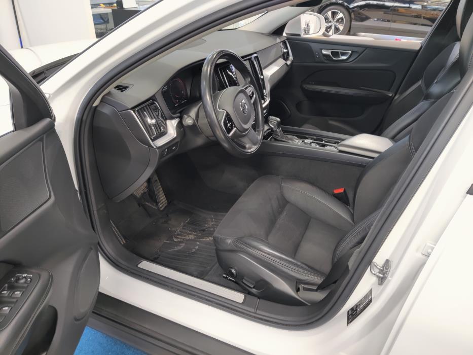 VOLVO V60 Cross Country 2020