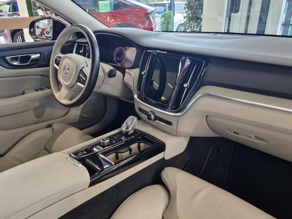 VOLVO S60 2021