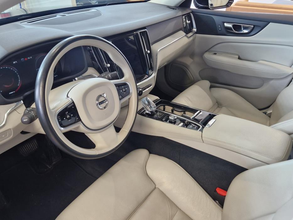 VOLVO S60 2021