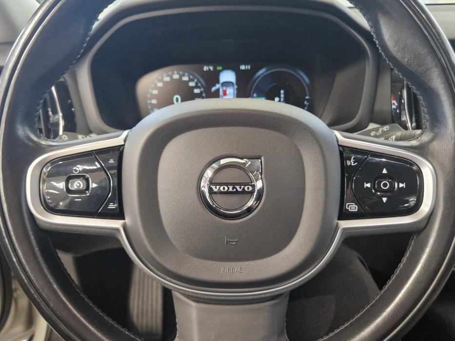 VOLVO V60 2022