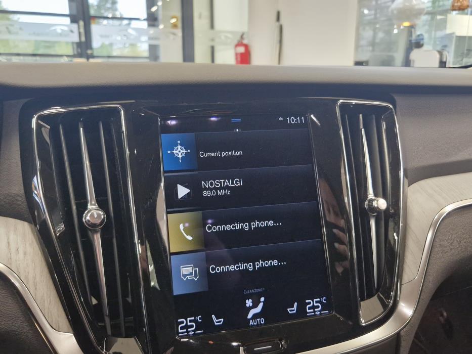 VOLVO V60 2022
