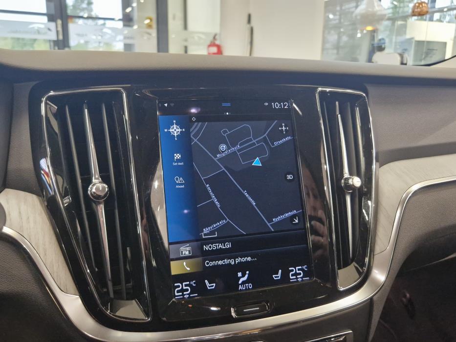VOLVO V60 2022