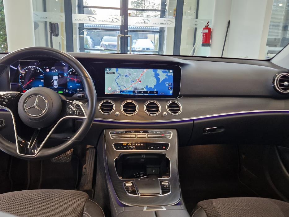 MERCEDES-BENZ E 2023
