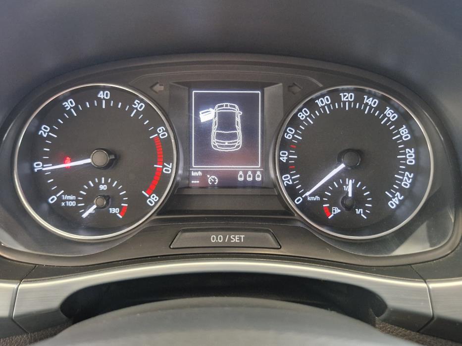SKODA Fabia 2015