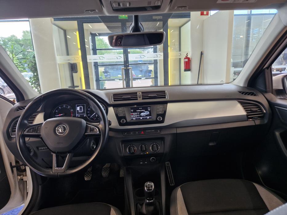 SKODA Fabia 2015