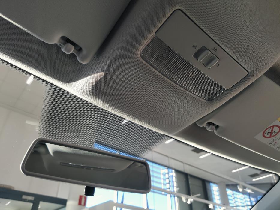 VOLKSWAGEN Polo 2016