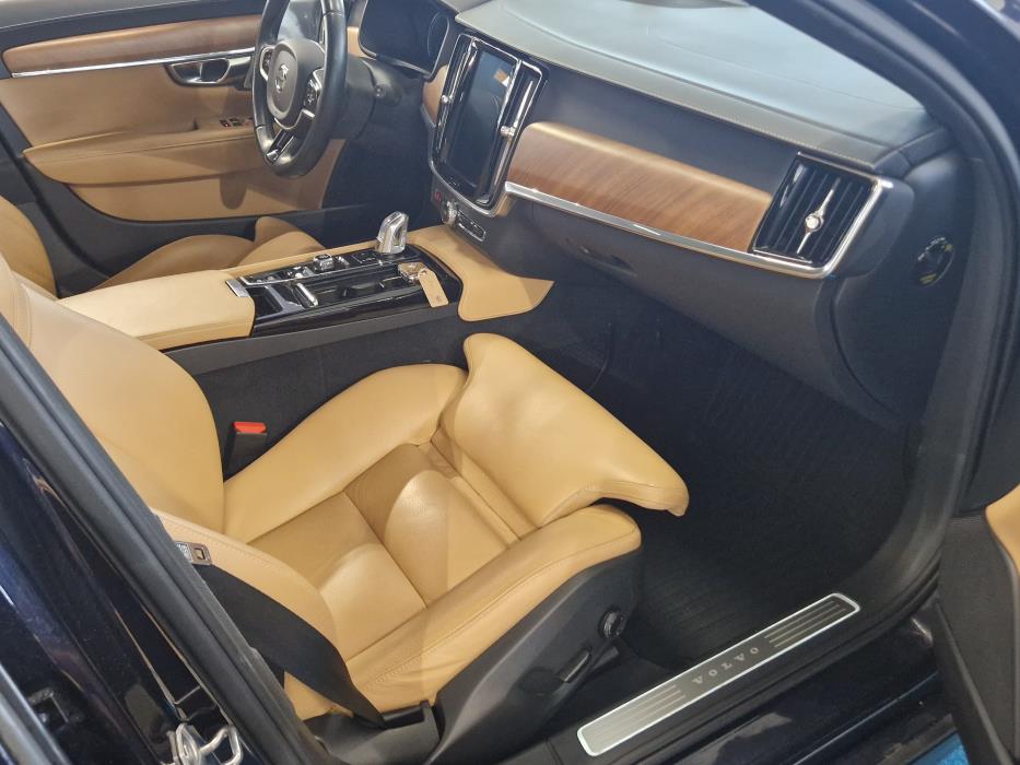 VOLVO V90 2019