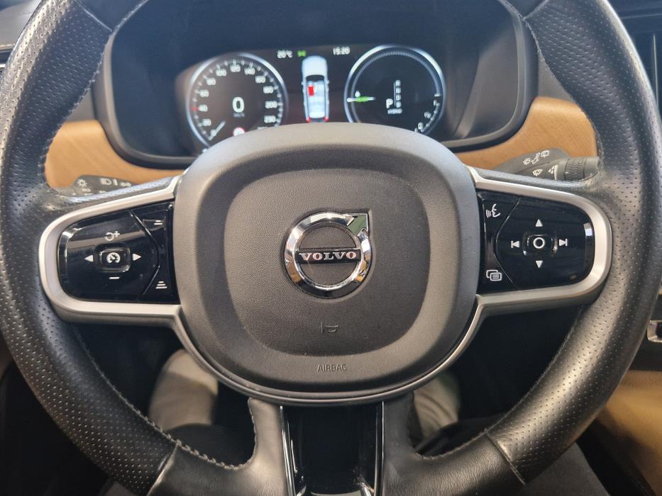 VOLVO V90 2019