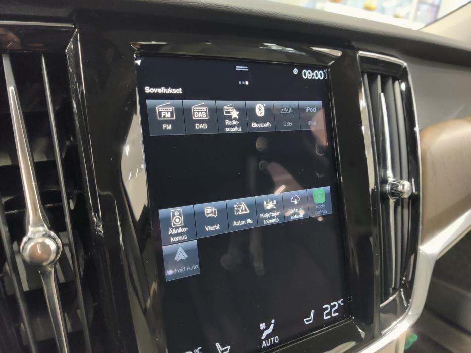 VOLVO V90 Cross Country 2021