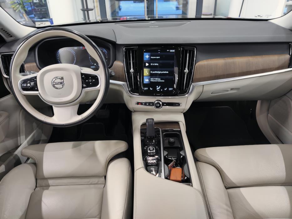 VOLVO V90 Cross Country 2021