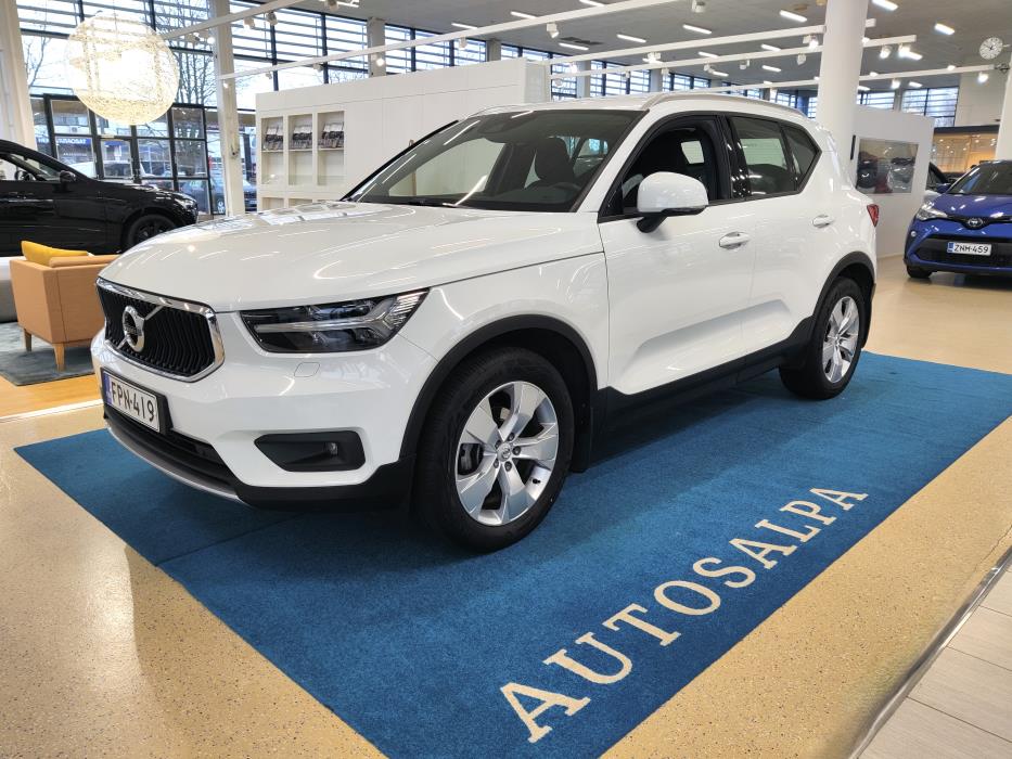VOLVO XC40 2021