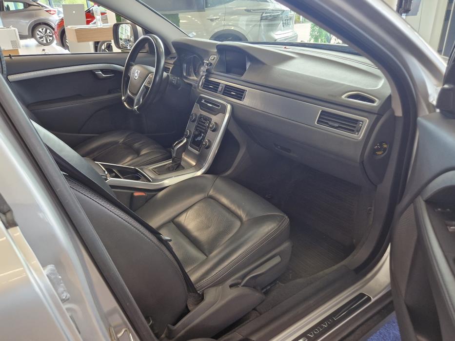 VOLVO XC70 2014