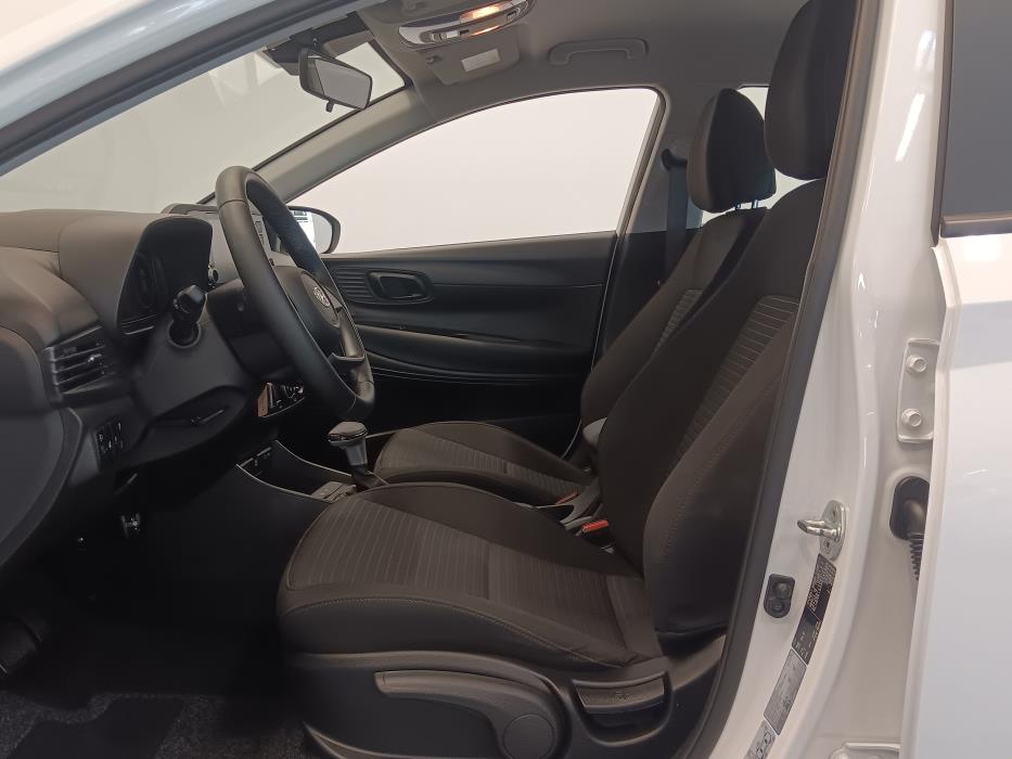 HYUNDAI i20 Hatchback 2022