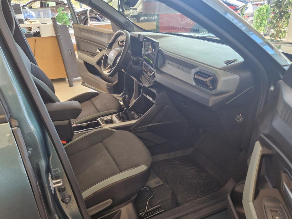 DACIA Duster 2025