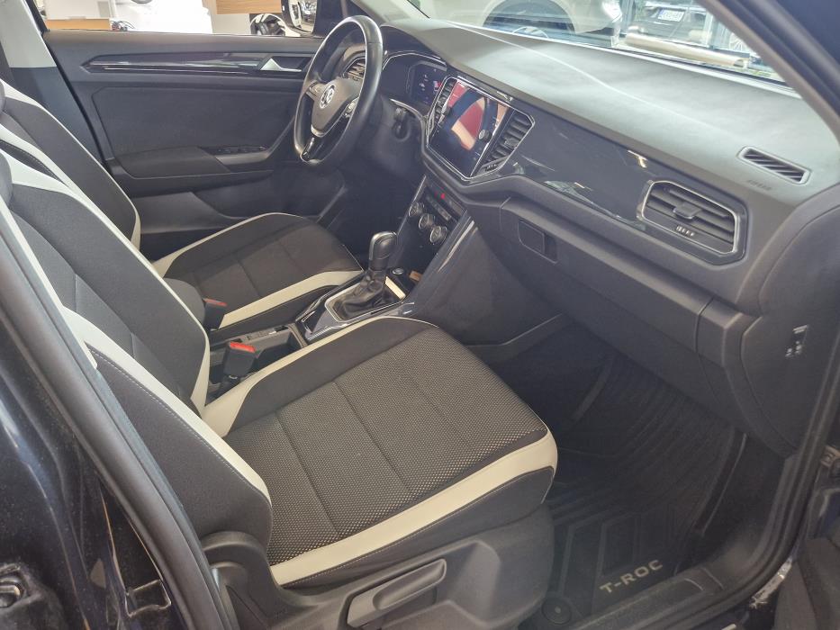 VOLKSWAGEN T-Roc 2021