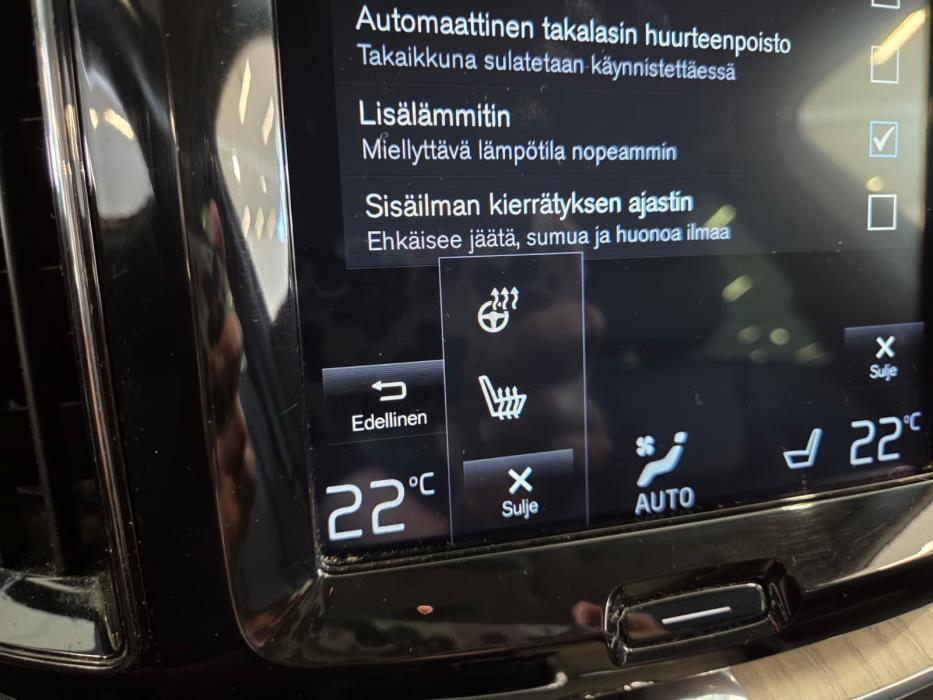 VOLVO XC60 2018