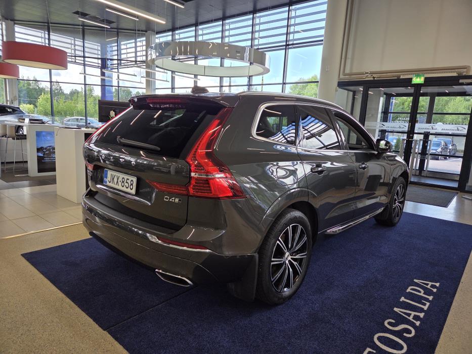 VOLVO XC60 2018