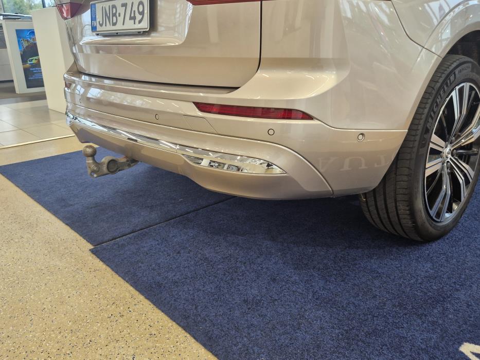 VOLVO XC60 2024
