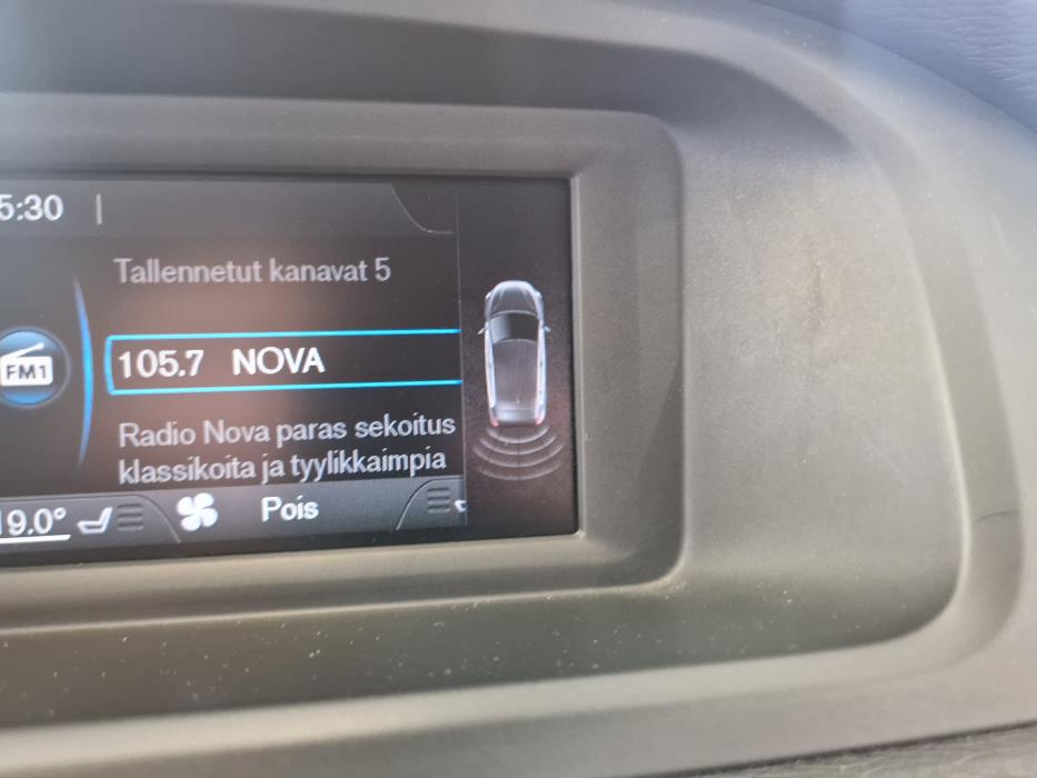VOLVO V40 2017