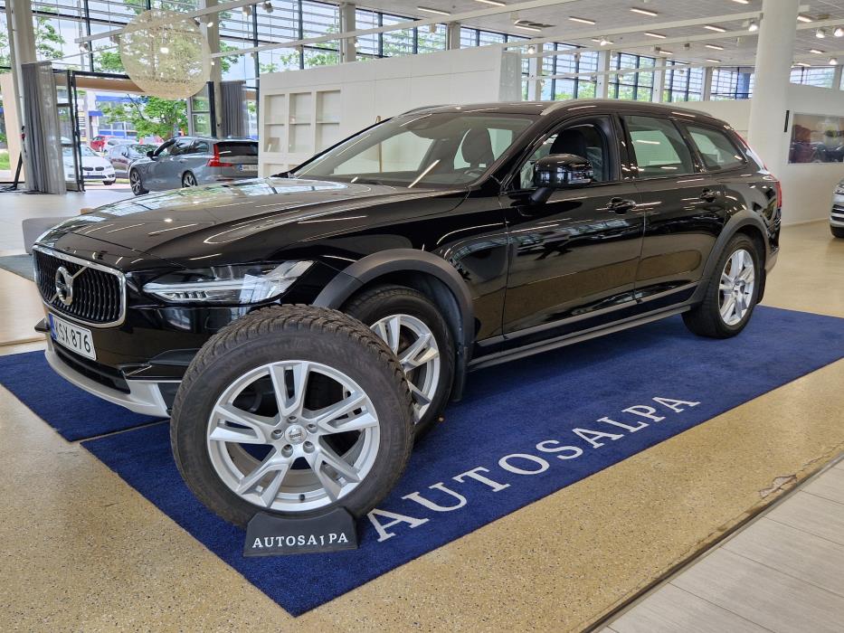 VOLVO V90 Cross Country 2018