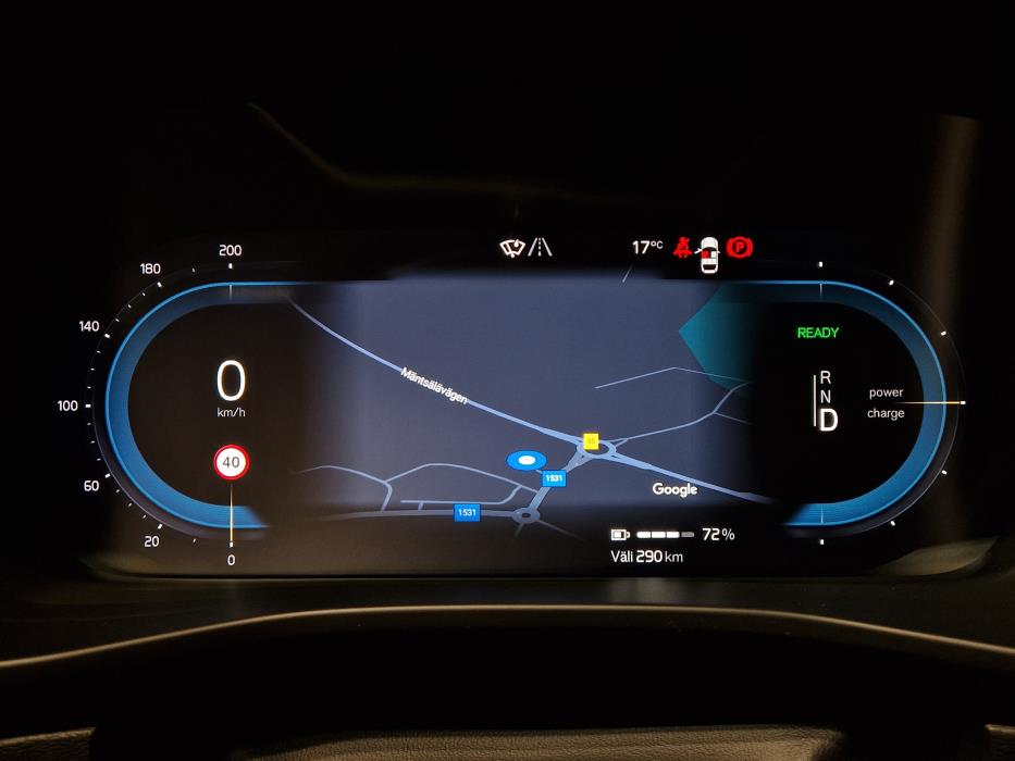VOLVO C40 2023