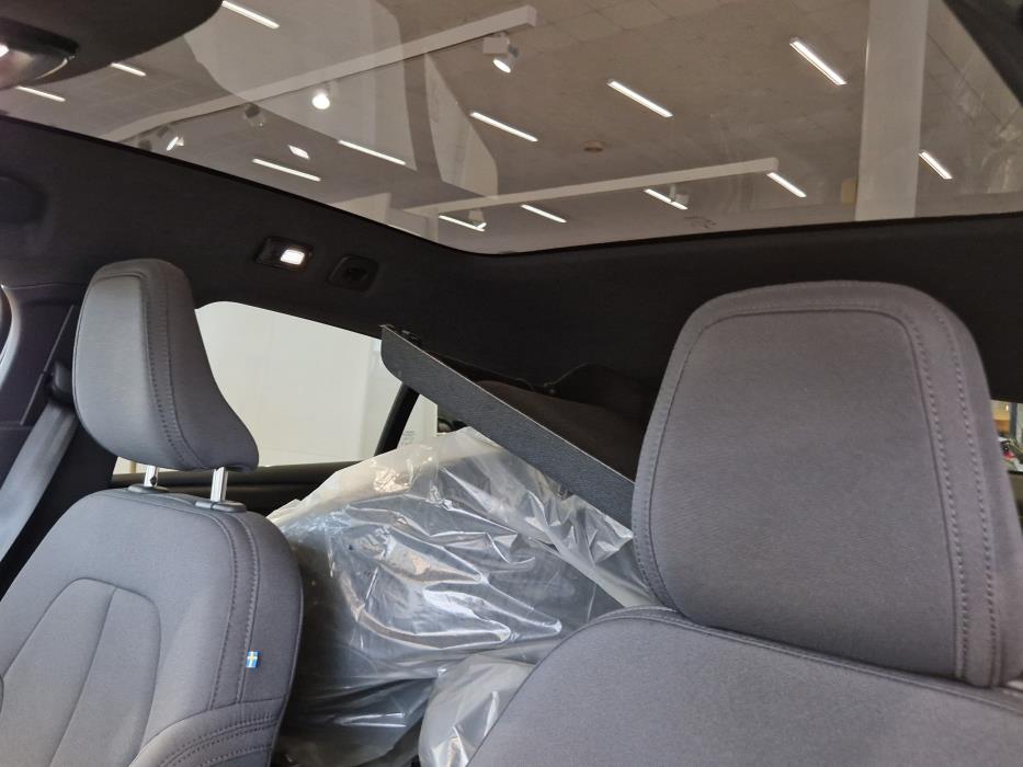 VOLVO C40 2023
