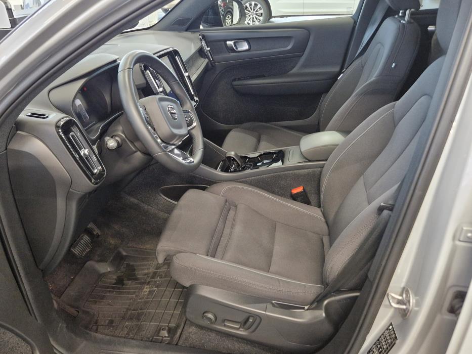 VOLVO C40 2023