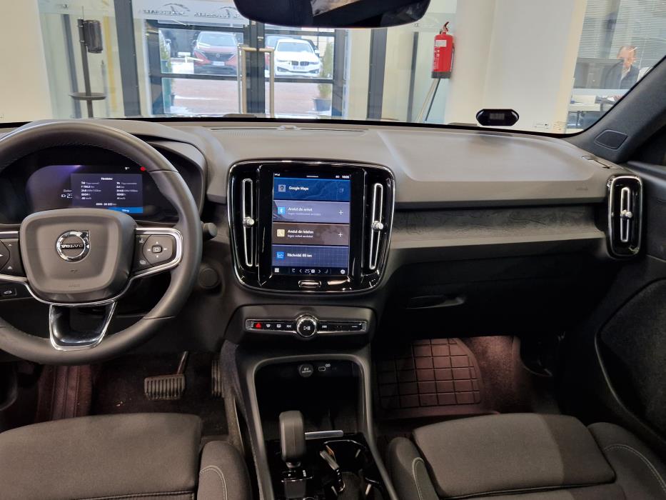 VOLVO C40 2023