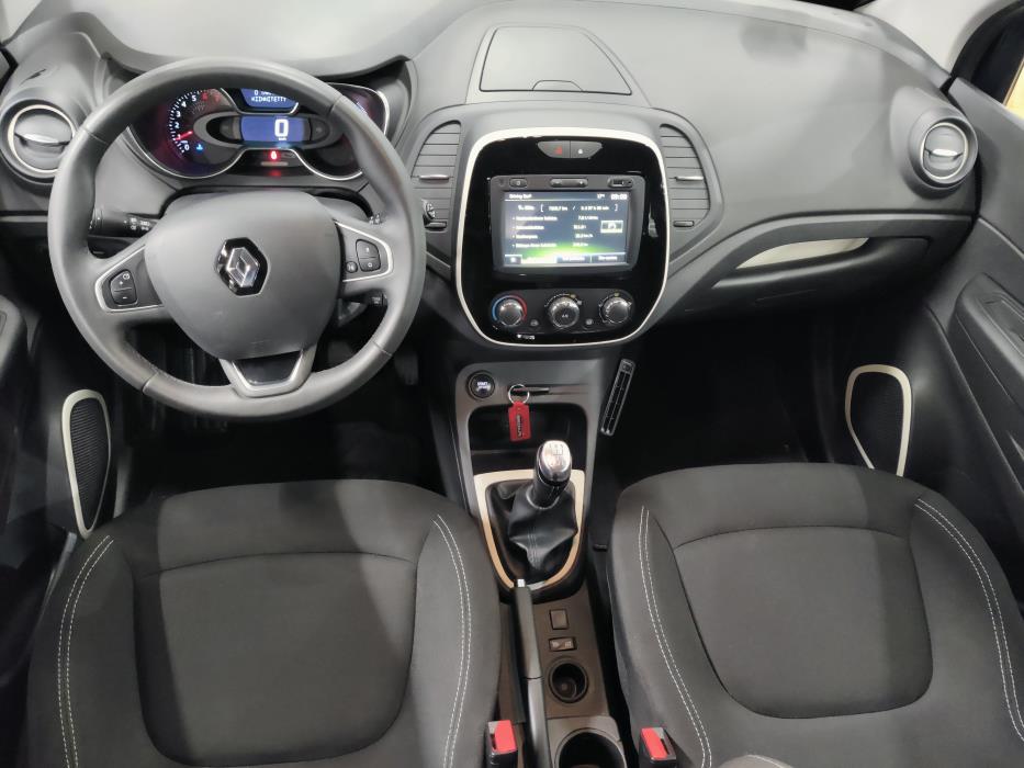 RENAULT Captur 2017