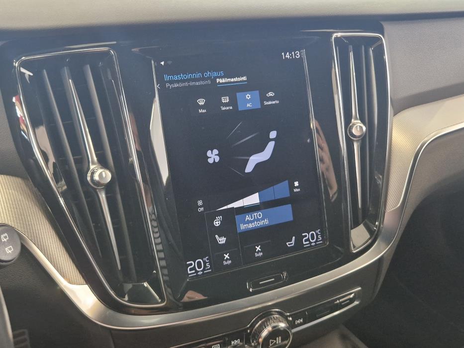 VOLVO V60 2021