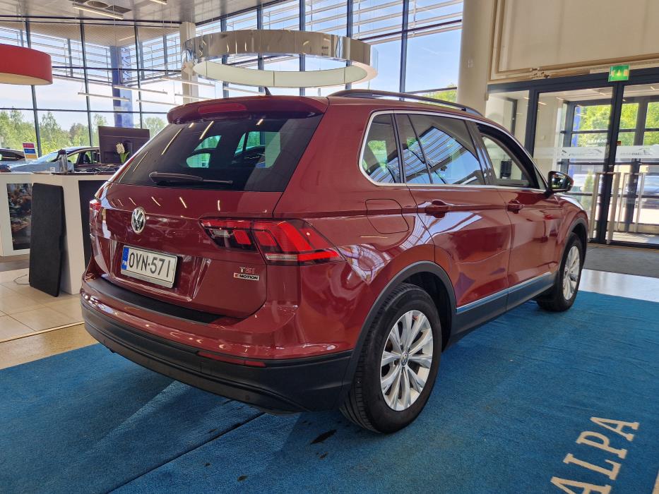 VOLKSWAGEN Tiguan 2017