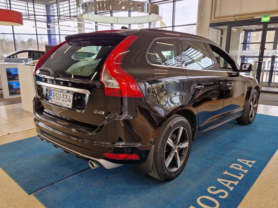 VOLVO XC60 2017