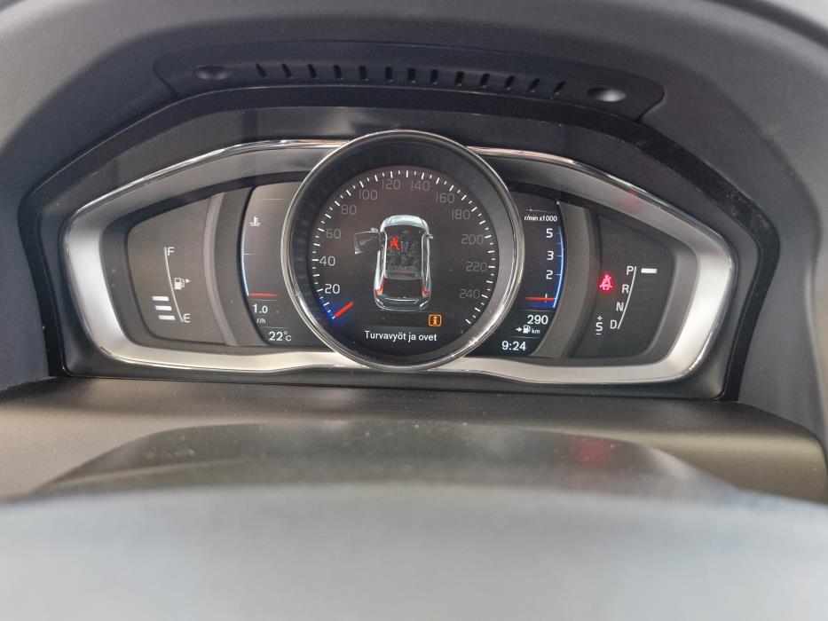 VOLVO XC60 2017