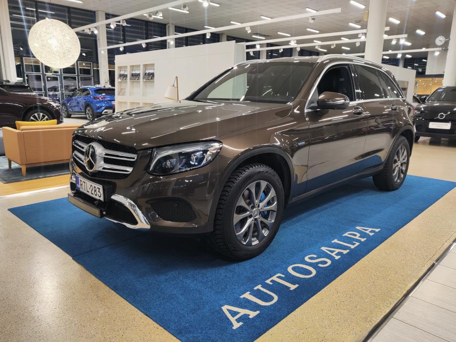MERCEDES-BENZ GLC 2017