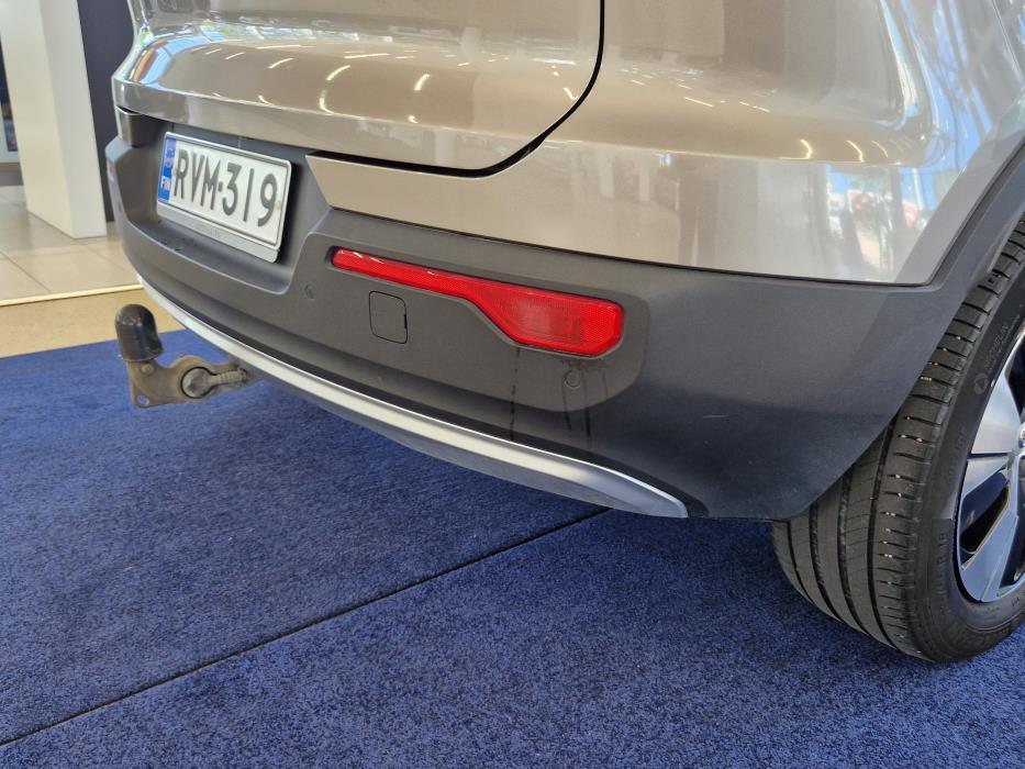 VOLVO XC40 2021