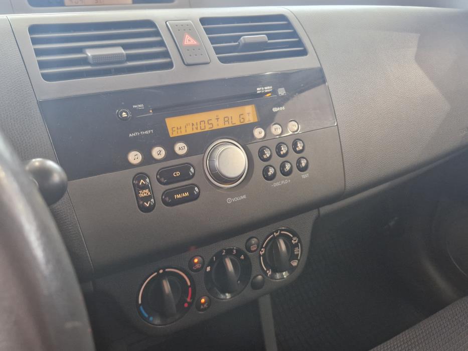 SUZUKI Swift 2010