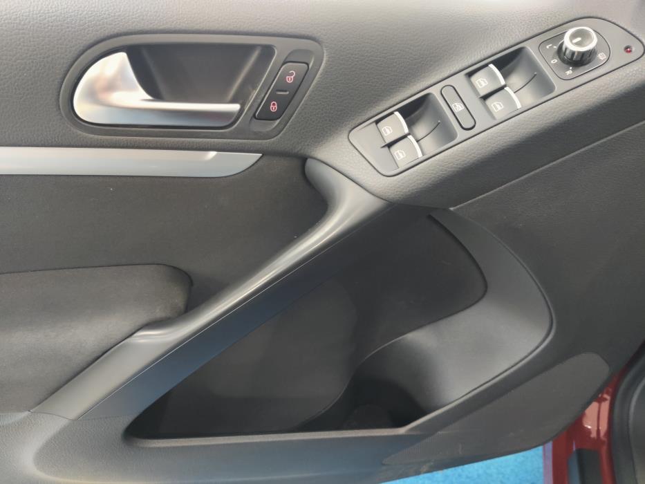 VOLKSWAGEN Tiguan 2015