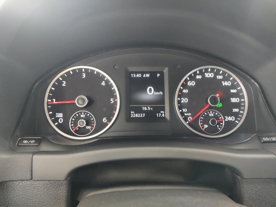 VOLKSWAGEN Tiguan 2015