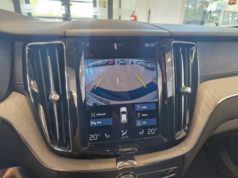 VOLVO XC60 2021