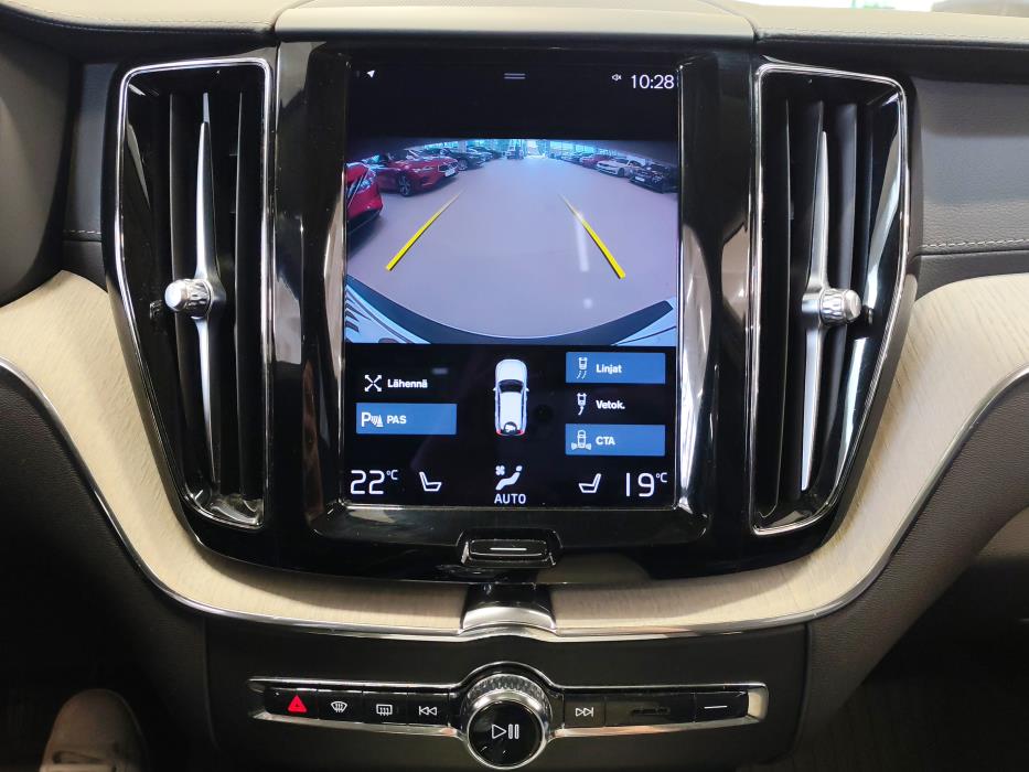 VOLVO XC60 2021