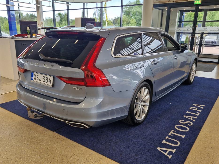 VOLVO V90 2020