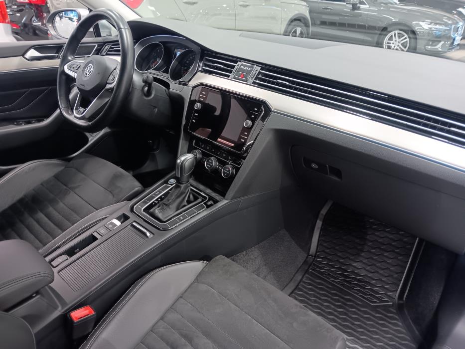 VOLKSWAGEN Passat 2020