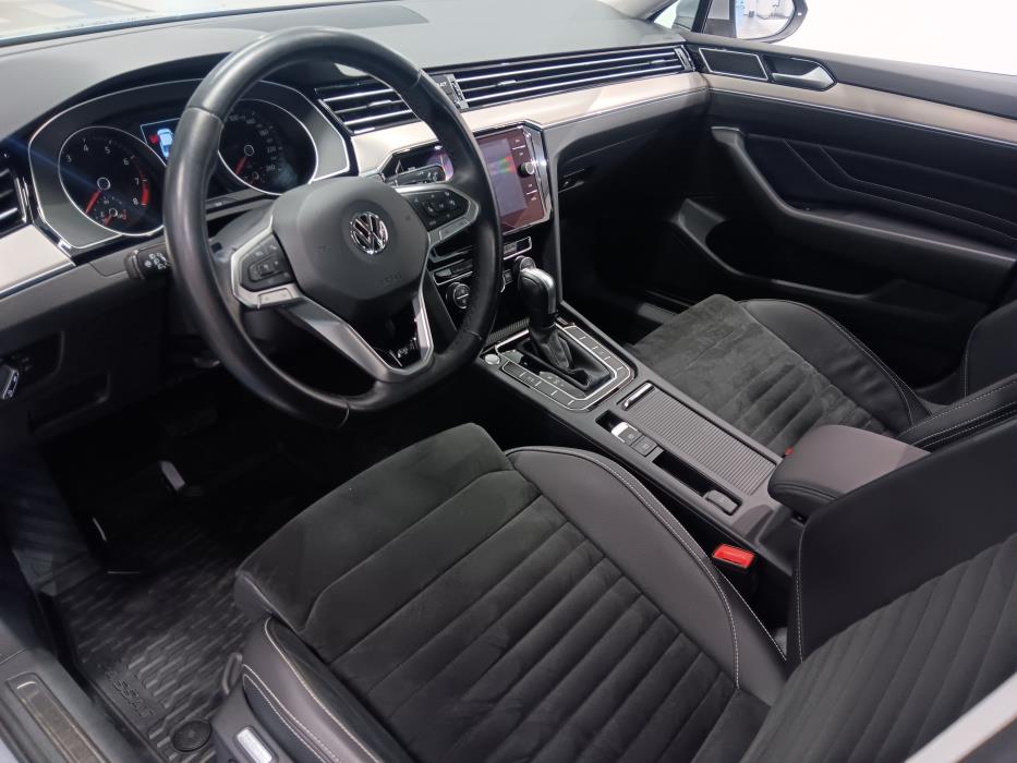 VOLKSWAGEN Passat 2020