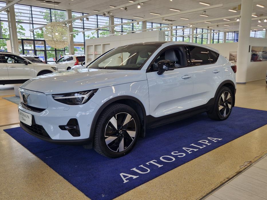 VOLVO C40 2024